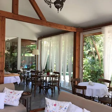 Meliti Aparthotel 3*