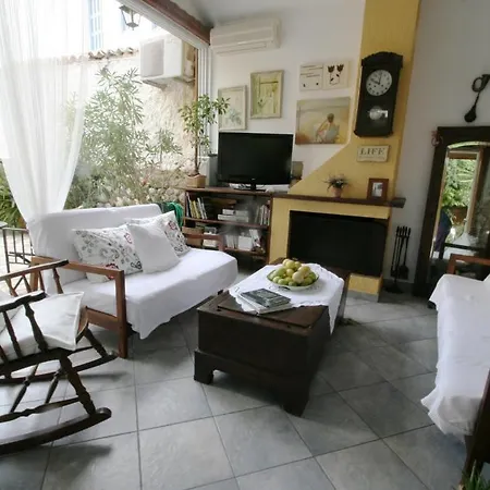 Meliti Aparthotel