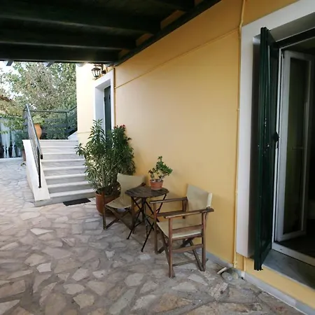 μελίτη 3* Ακράτα