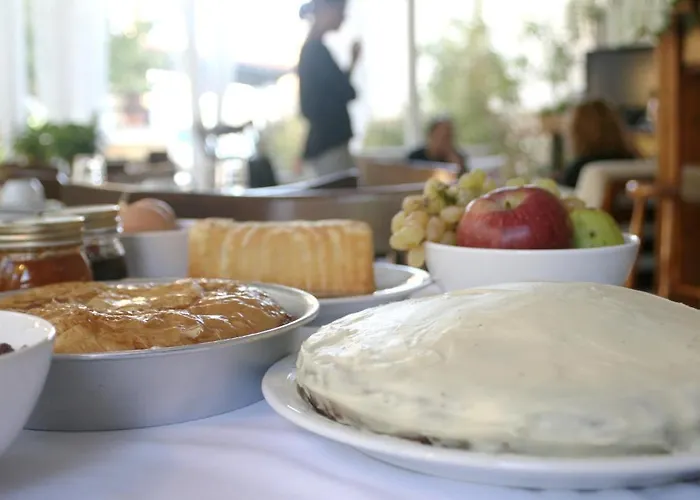 Meliti Aparthotel Akráta